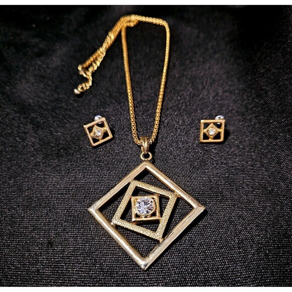 Vintage Necklace Earrings Set Geometric \ Gold Tone w Crystal Pierced Posts EUC! - Picture 3 of 8